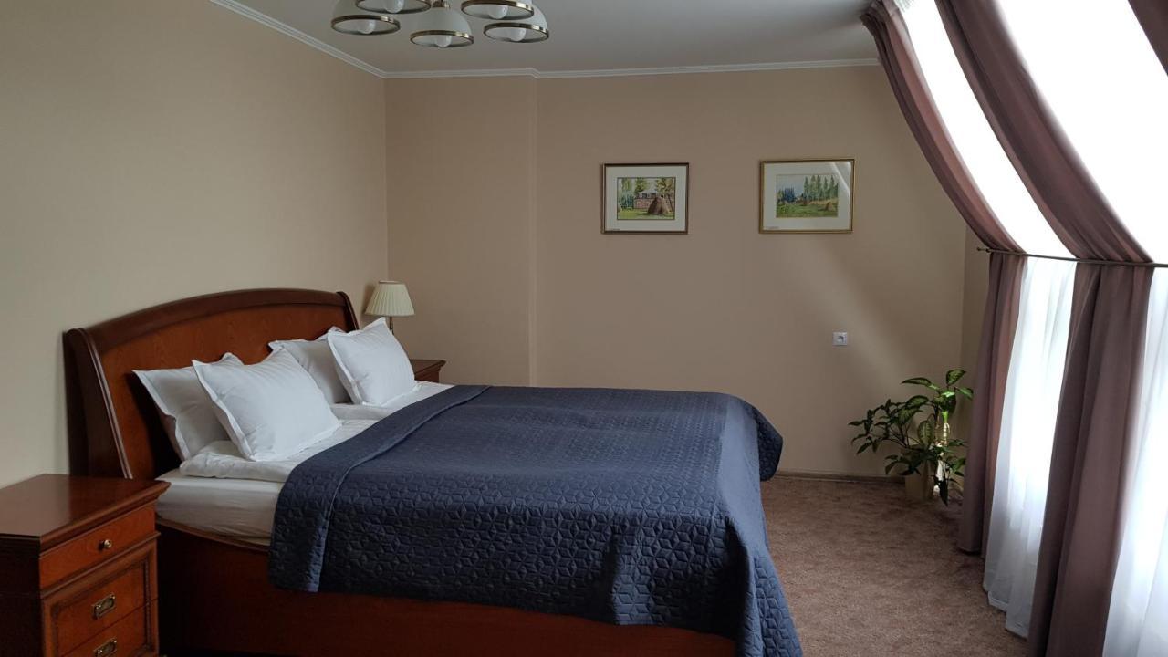 Hotel Melturi ภายนอก รูปภาพ
